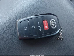 
										Toyota Tacoma Hybrid full									
