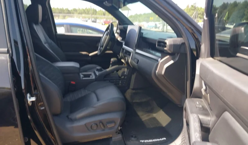 
								Toyota Tacoma Hybrid full									