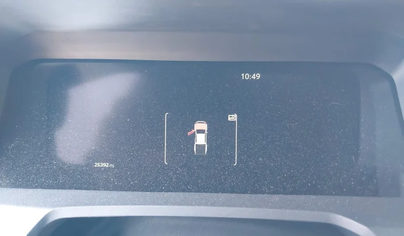 
								Toyota Tacoma Hybrid full									