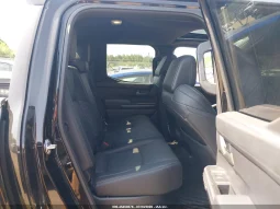 
										Toyota Tacoma Hybrid full									