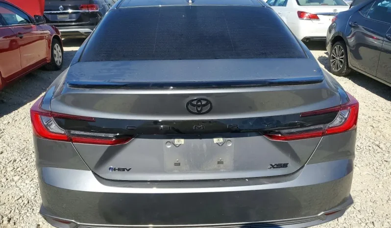 
								Toyota Camry Xse full									
