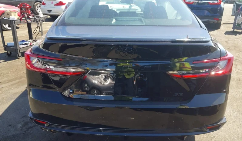 
								Toyota Camry full									