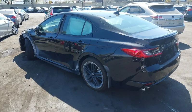 
								Toyota Camry full									