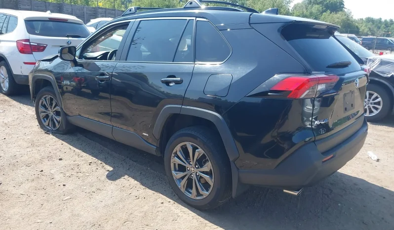 
								Toyota RAV4 full									