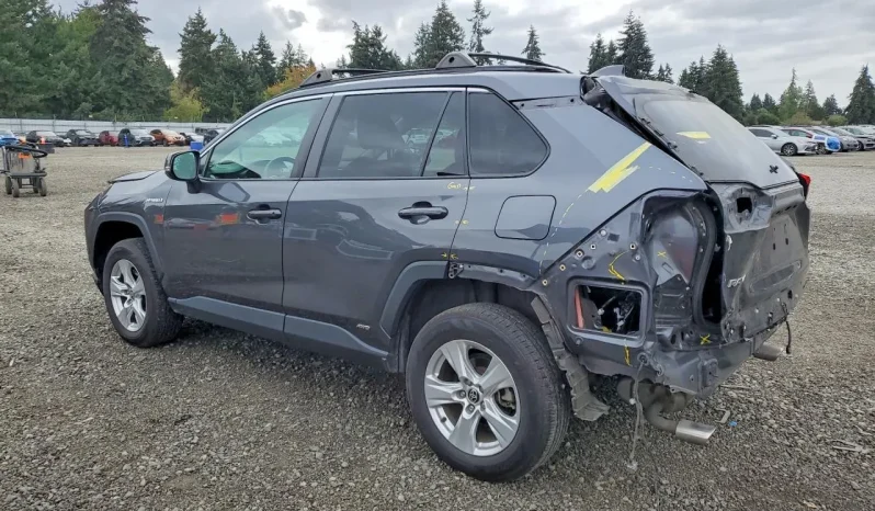 
								Toyota RAV4 full									