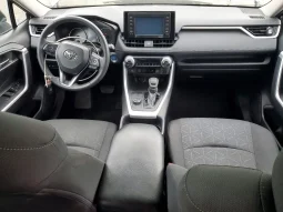 
										Toyota RAV4 full									