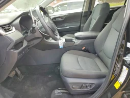 
										Toyota RAV4 full									