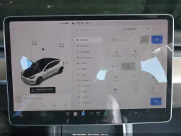 
										Tesla Model 3 full									