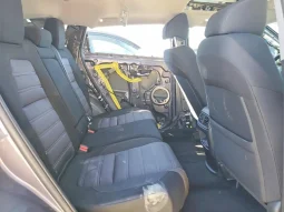 
										Honda CR-V full									