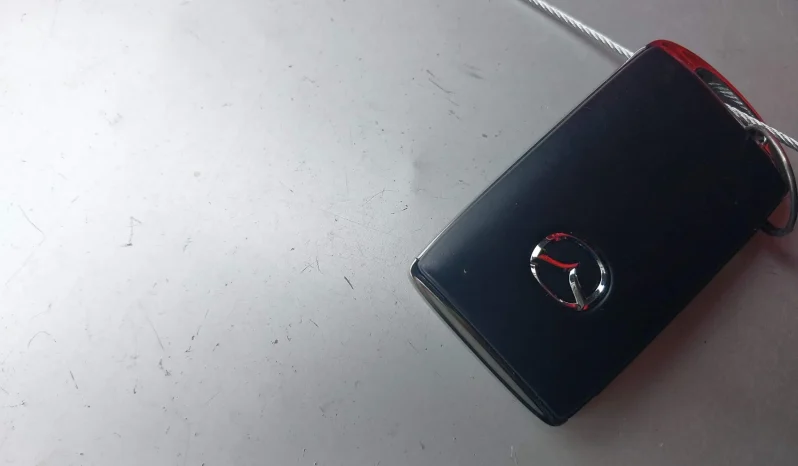 
								Mazda CX-50 Hybrid full									