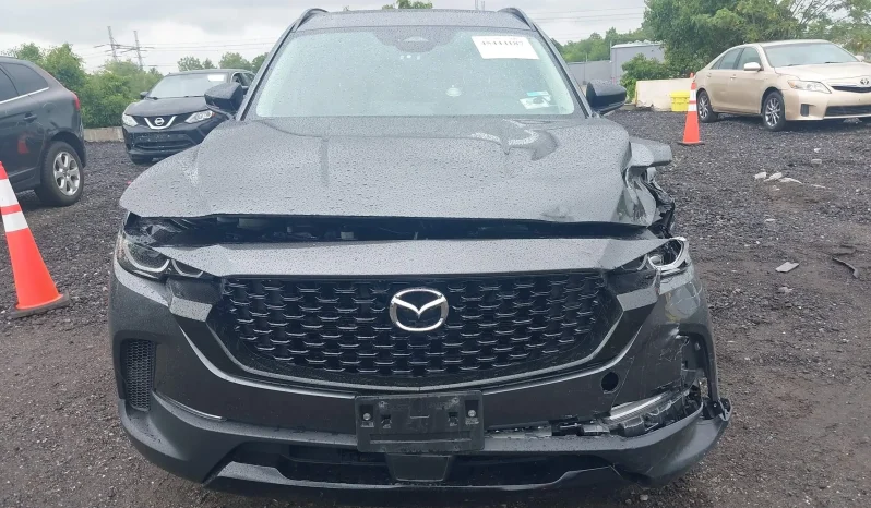 
								Mazda CX-50 Hybrid full									