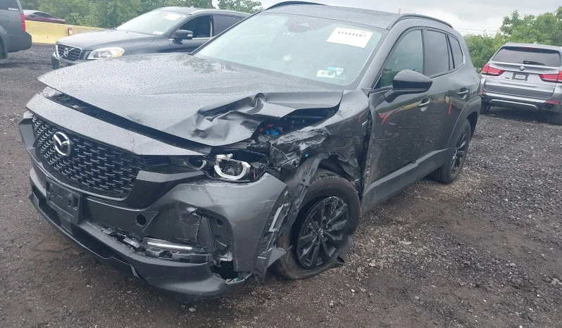 
								Mazda CX-50 Hybrid full									