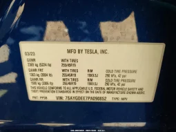 
										Tesla Model Y full									
