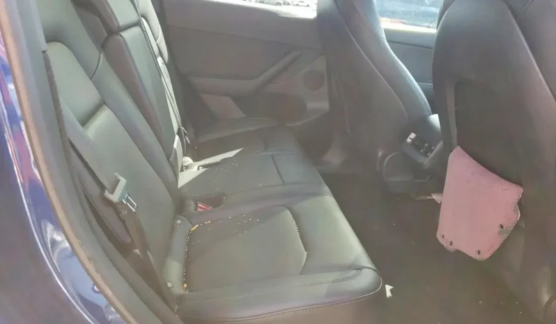 
								Tesla MODEL Y full									