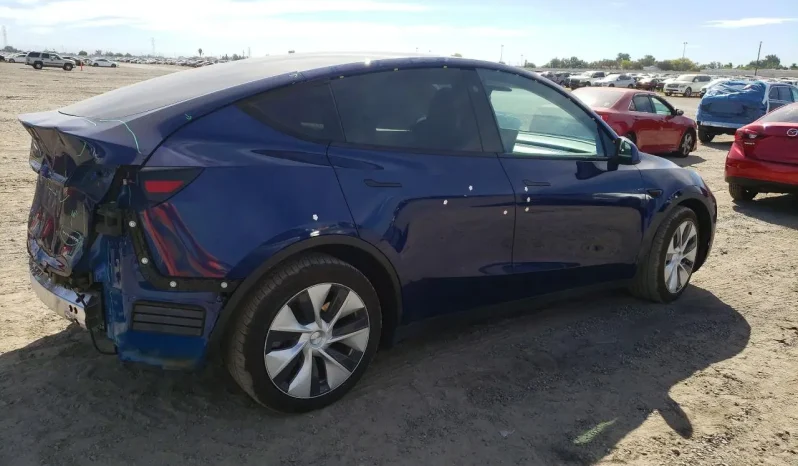 
								Tesla MODEL Y full									