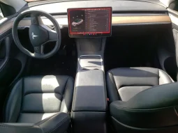 
										Tesla MODEL Y full									