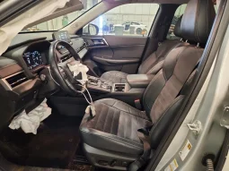 
										Mitsubishi Outlander full									
