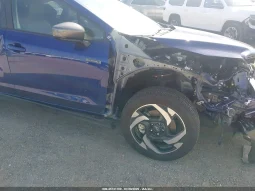 
										Subaru Crosstrek full									