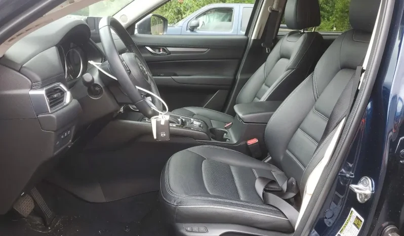 
								Mazda CX-5 full									