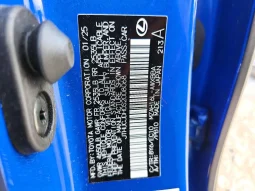 
										Lexus UX full									