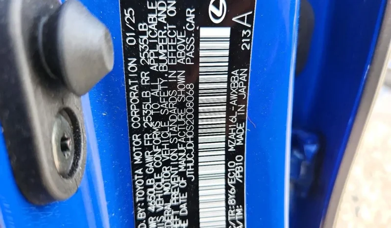 
								Lexus UX full									