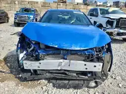 
										Lexus UX full									