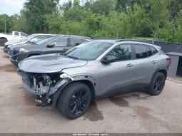 
										Chevrolet Trax full									