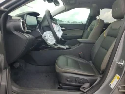 
										Chevrolet Trax full									