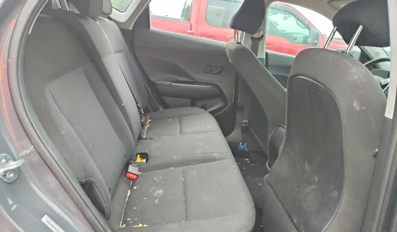 
								Hyundai Kona full									