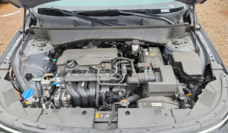 
								Hyundai Kona full									