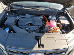 
										Hyundai Tucson full									