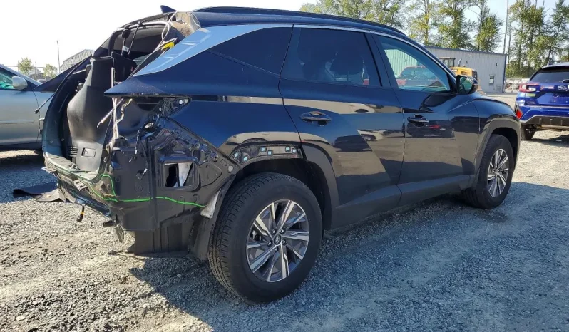 
								Hyundai Tucson full									