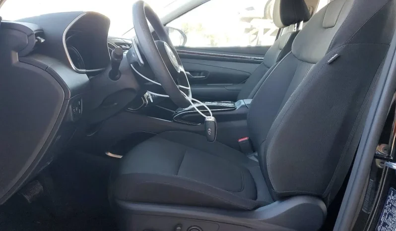 
								Hyundai Tucson full									