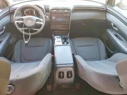 
										Hyundai Tucson full									