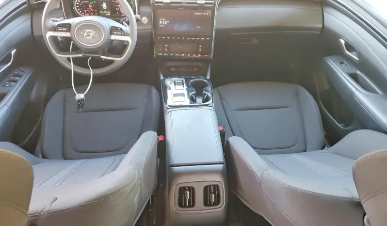 
								Hyundai Tucson full									