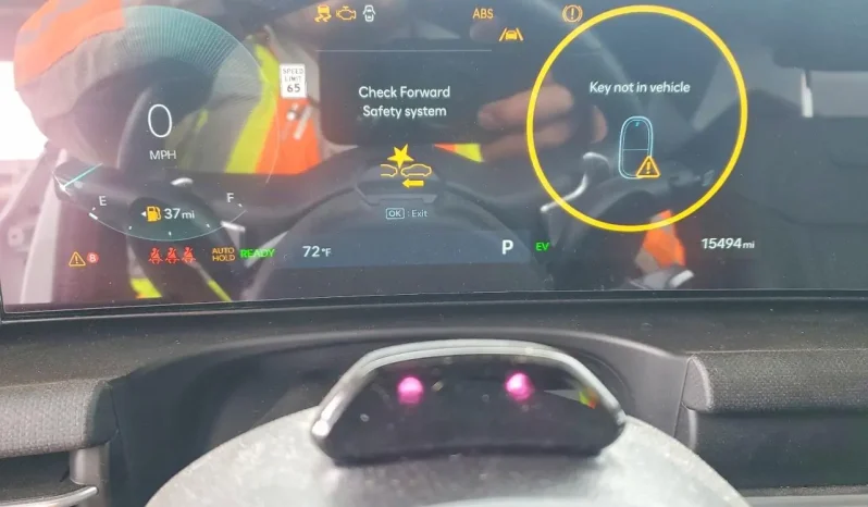 
								Hyundai Tucson full									