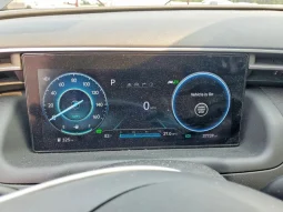 
										Hyundai Tucson full									