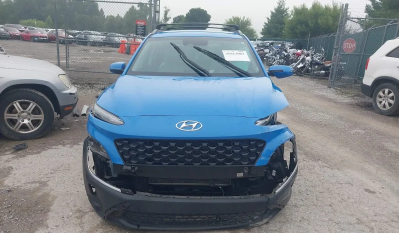 
								Hyundai Kona full									