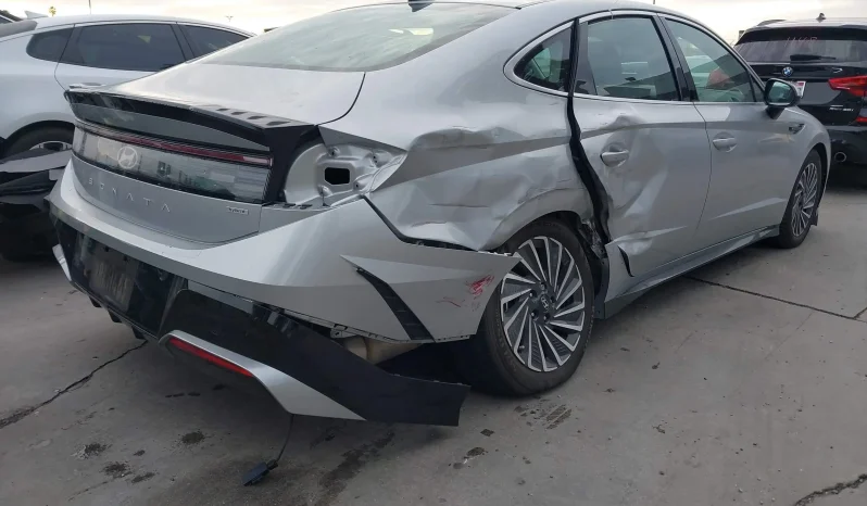
								Hyundai Sonata full									