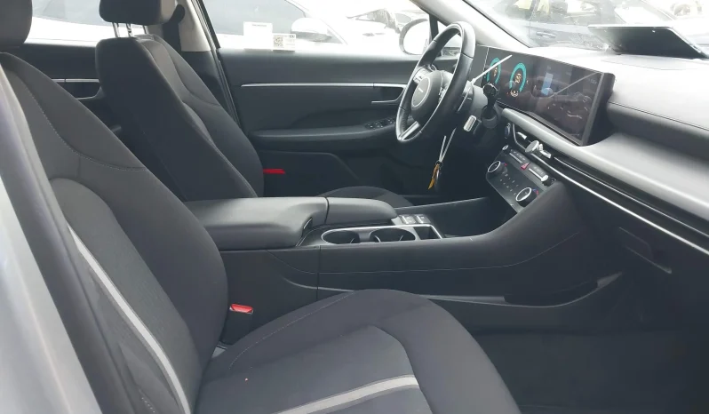 
								Hyundai Sonata full									