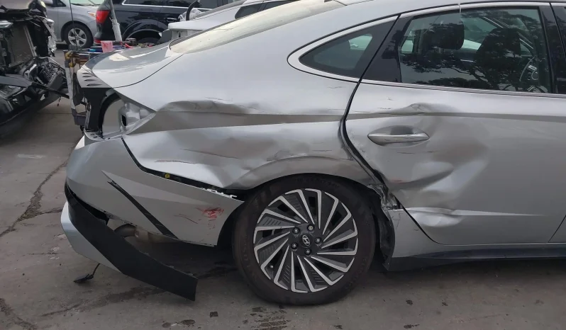 
								Hyundai Sonata full									