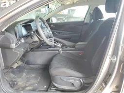 
										Hyundai Elantra full									