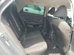
										Hyundai Elantra full									