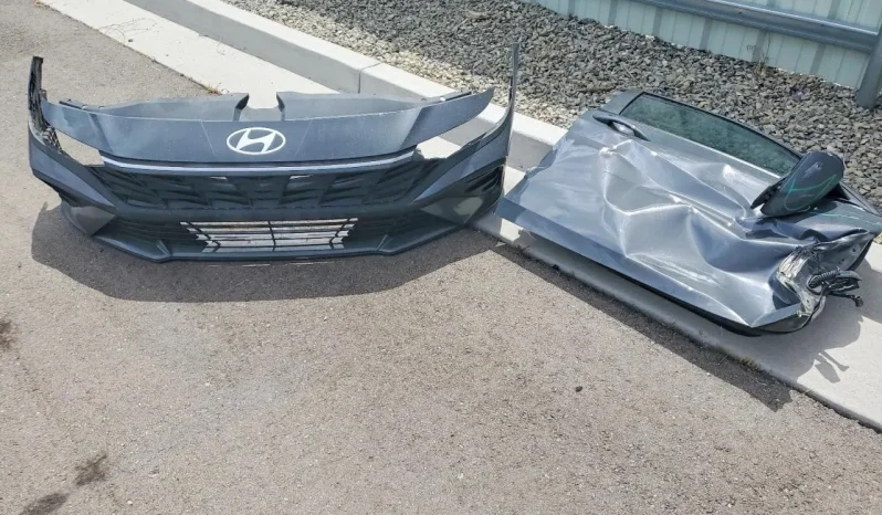 
								Hyundai Elantra full									