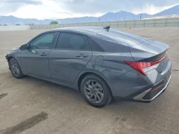 
										Hyundai Elantra full									