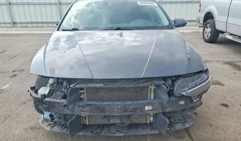 
								Hyundai Elantra full									