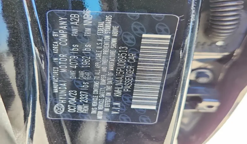 
								Hyundai Elantra full									