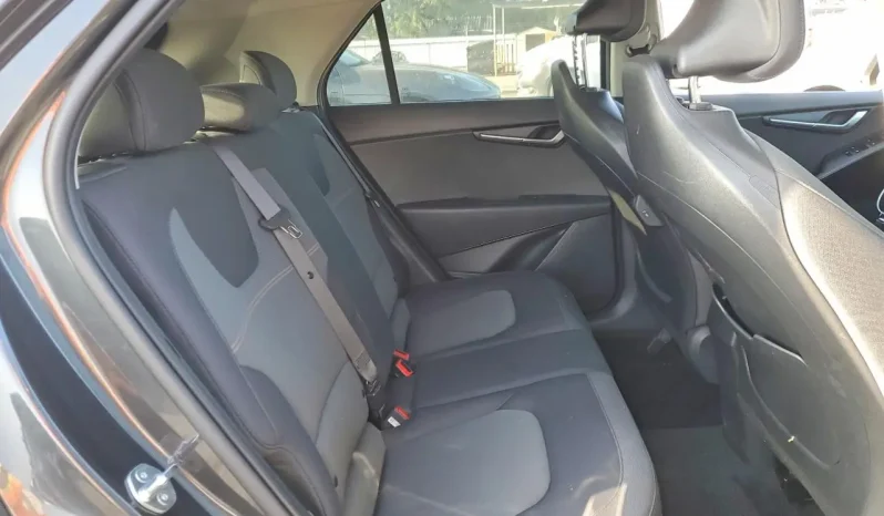 
								KIA Niro full									