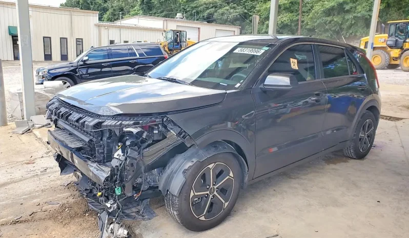
								Kia Niro full									