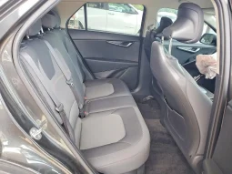 
										Kia Niro full									